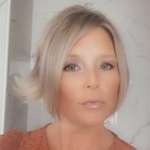 Meet your Posher, Gina